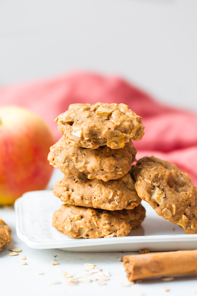 Fat-Free Apple Oatmeal Cookies