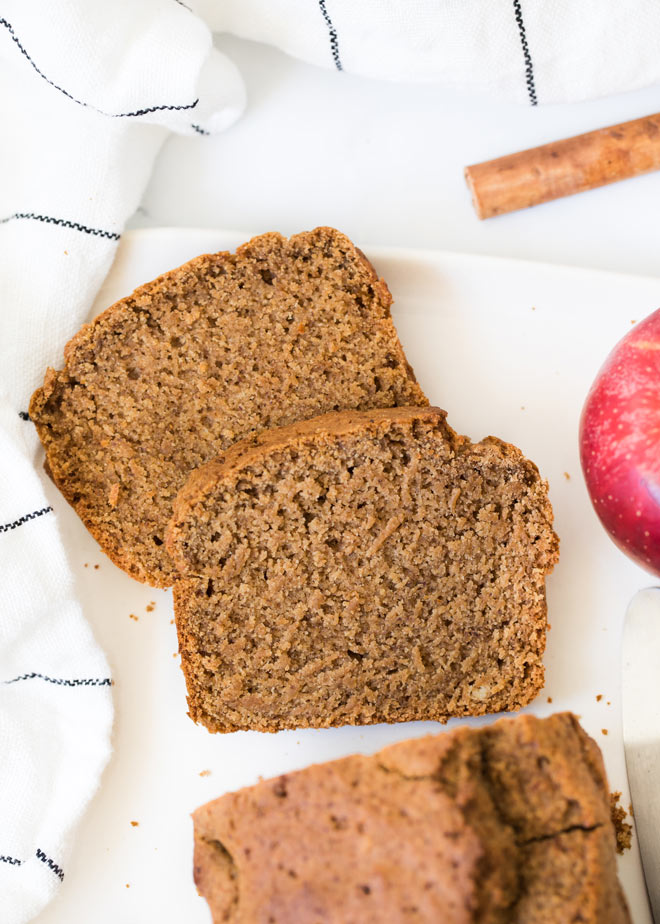 Applesauce Cake