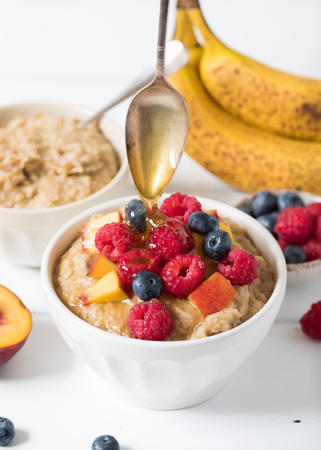 Banana Oatmeal With Fruit